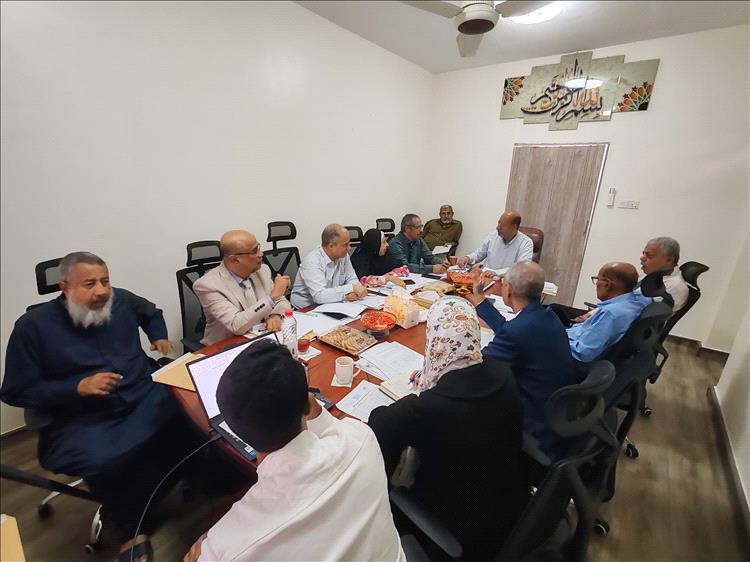 المجلس الطبي الأعلى يعقد اجتماعه الدوري  السابع للعام 2025  بعدن ويقر عدداً من القرارات التنظيمية