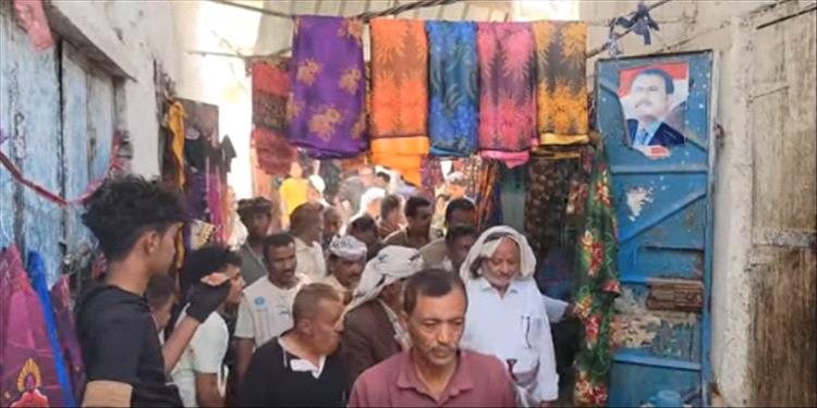 محافظ الحديدة يتفقد السوق التاريخي في حيس ويوجه بإعداد دراسة لإحياء مكانته التاريخية