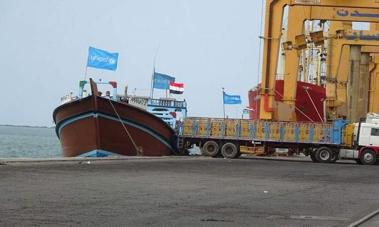 مسؤول: موانئ الحديدة تحولت إلى ثكنات لتهريب السلاح تحت غطاء إنساني