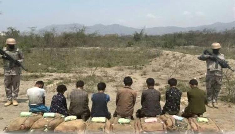 ضبط يمنيين على الحدود السعودية بحوزتهم 120 كيلوجرامًا من القات