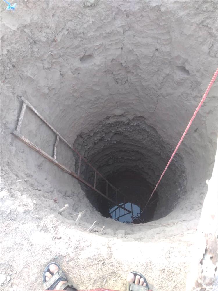 أهالي حبيل مسويداء يبادرون بحفر بئر مياه ويناشدون السلطة المحلية ورجال الخير المساهمة في إنجاز المشروع