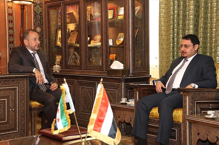 بعكر يبحث مع رئيس غرفة تجارة دمشق تعزيز العلاقات الاقتصادية والتجارية