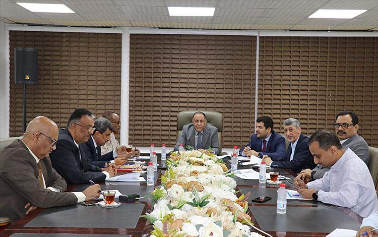 اللجنة الوطنية لتنظيم وتمويل الواردات تشدد على أهمية الالتزام الكامل بالتدابير التنظيمية المعتمدة