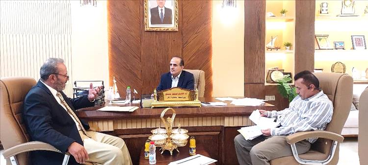 وزير الصحة يطلع على الأوضاع الصحية بمحافظة أبين من الدكتور محمد حسين القادري