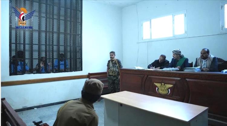 “صرخة دوّت داخل المحكمة.. ما الذي قاله المعتقل للحوثيين فأربك الجلسة؟”