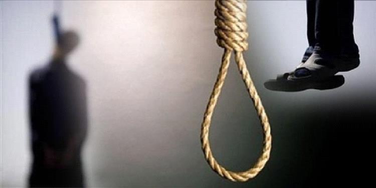 زوجة شاب ثلاثيني تعثر على زوجها مشنوقًا داخل منزلهما المستأجر في زنجبار – أبين