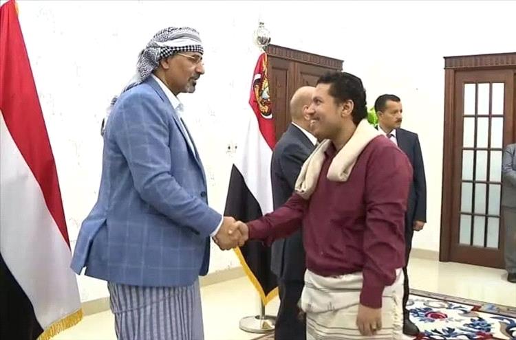 أحمد ماهر يوضح موقفه: انتقادي للمجلس الانتقالي لا يعني تأييد الحوثيين