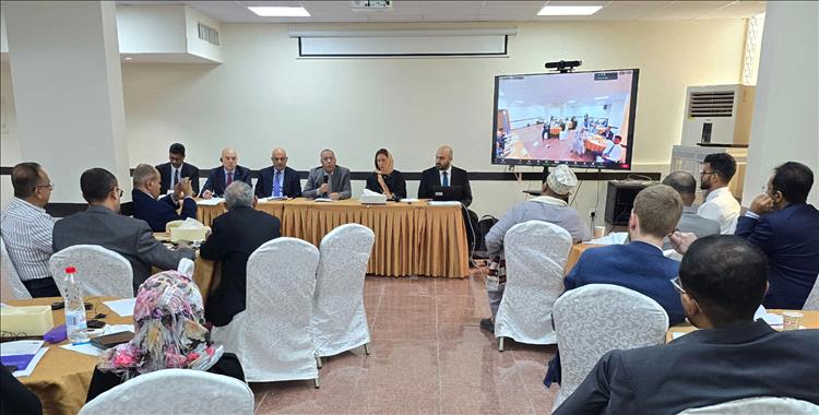 بحضور وزير الصناعة والتجارة انعقاد فعالية الحوار بين القطاعين العام والخاص بعدن