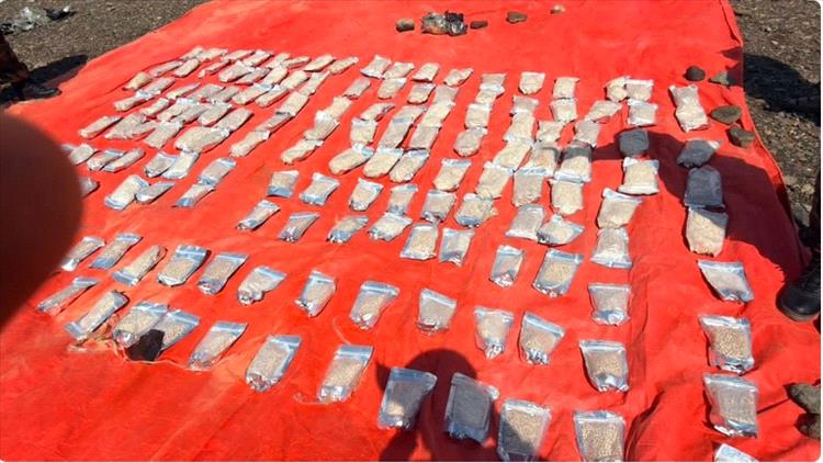 مدير عام مكافحة المخدرات يشيد بإنجاز الحملة الأمنية لقوات العمالقة في ضبط 600 ألف قرص كبتاجون