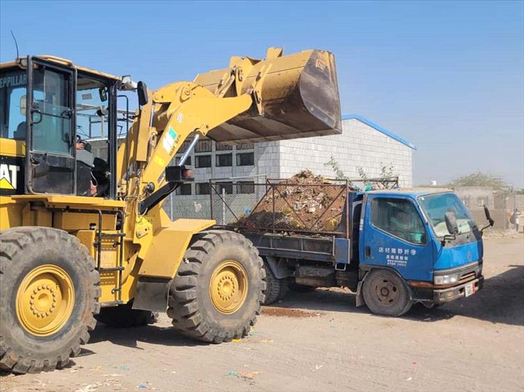 تدشين حملة نظافة واسعة في مدينة الخوخة