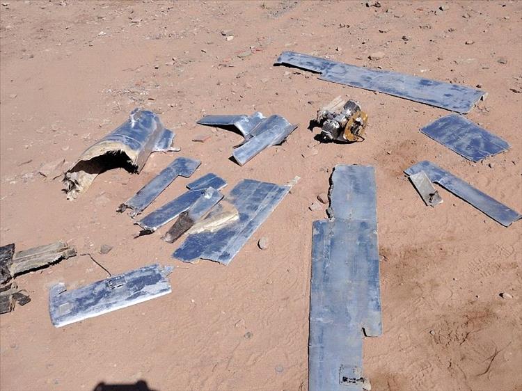 قوات محور الرزامات تسقط طائرة مسيرة حوثية في مديرية الصفراء بصعدة