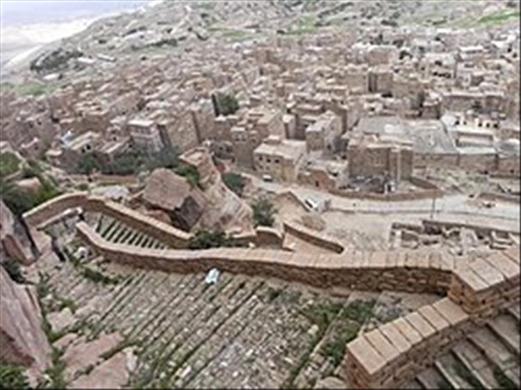 إصابة شخصين في اشتباكات قبلية بعمران