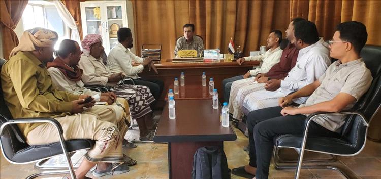 مدير عام مديرية القطن يلتقي منتسبي مكتب وزارة الزراعة و الري و الثروه السمكية بالوادي والصحراء