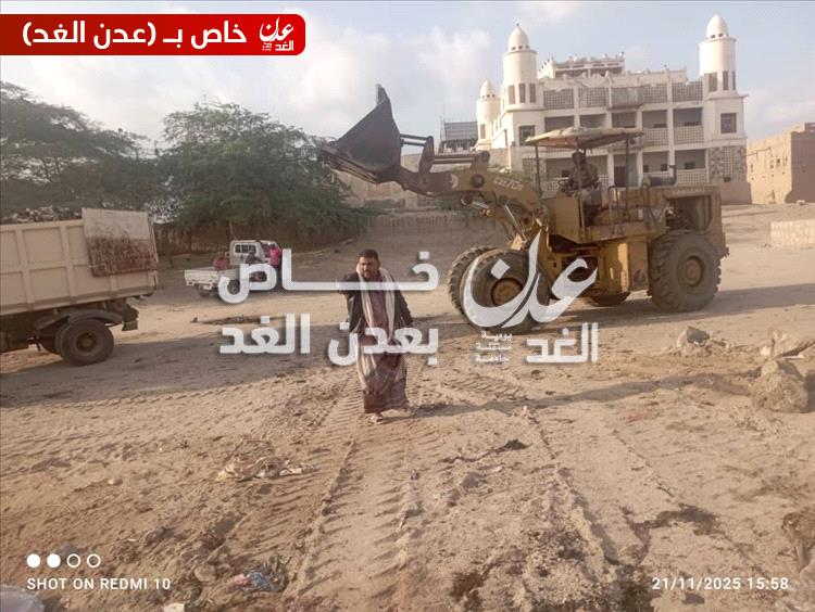 صندوق النظافة بأحور ينفّذ حملة شاملة في مجمع سوق الخضار والسمك والقات