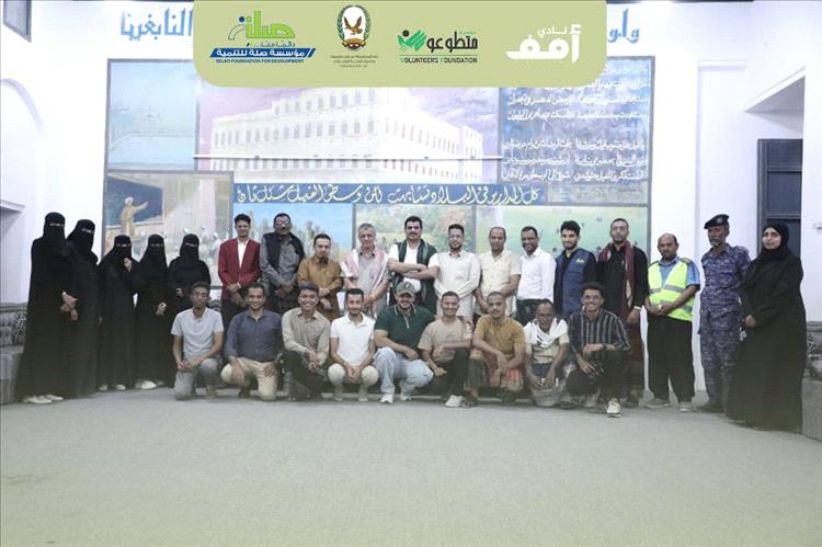 نادي أفق التطوعي ينفّذ تجربة توعوية نادرة على مستوى اليمن عبر باص النجار