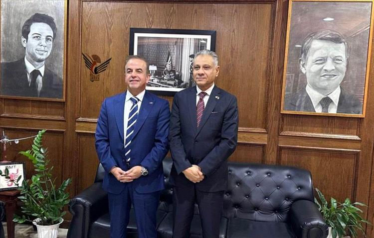 السفير فقيرة يبحث مع مسؤول أردني تعزيز التعاون في مجال الجوازات والأحوال المدنية