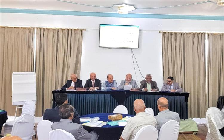 ورشة عمل لتعزيز قدرات كوادر السلطة المحلية في تعز