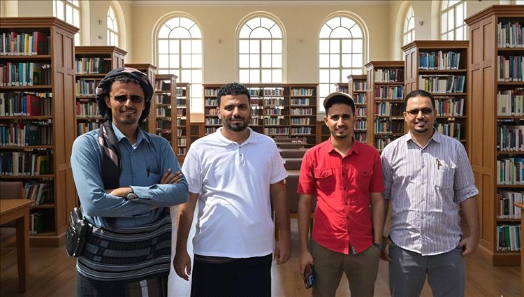 شبان أبين الأربعة يلوّحون بإطلاق أول معرض كتاب في المحافظة بجهود ذاتية