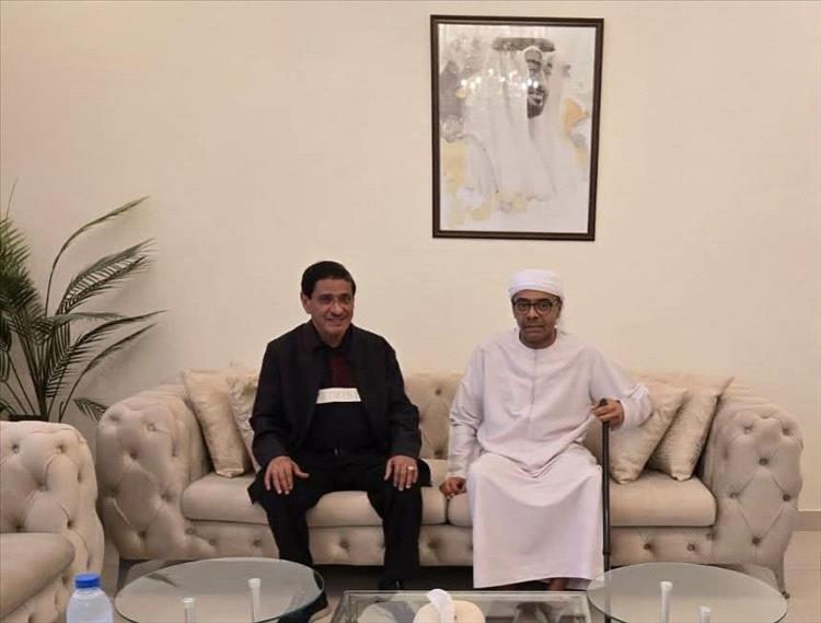 البحسني يطمئن على صحة الإعلامي مسهور ويستمع إلى آرائه وتحليلاته تجاه الأوضاع الراهنة