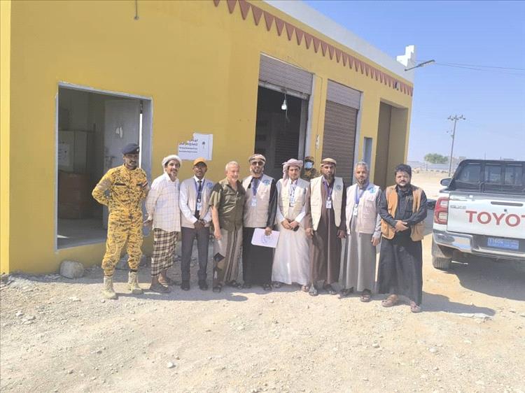 المهرة.. منظمة توب بايو والمؤسسة المحلية للمياه يبحثان تعزيز مشاريع الإمداد المائي