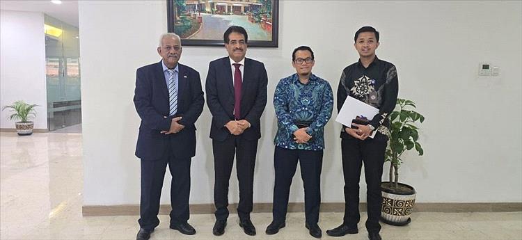 السفير بلفقيه يبحث مع مسؤول اندونيسي سبل تعزيز العلاقات الثنائية بين البلدين