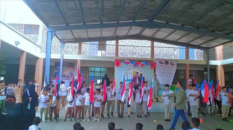 مدرسة " خالد بن الوليد" تحتفي بالذكرى الـ ٥٨ لعيد الاستقلال المجيد ٣٠ نوفمبر