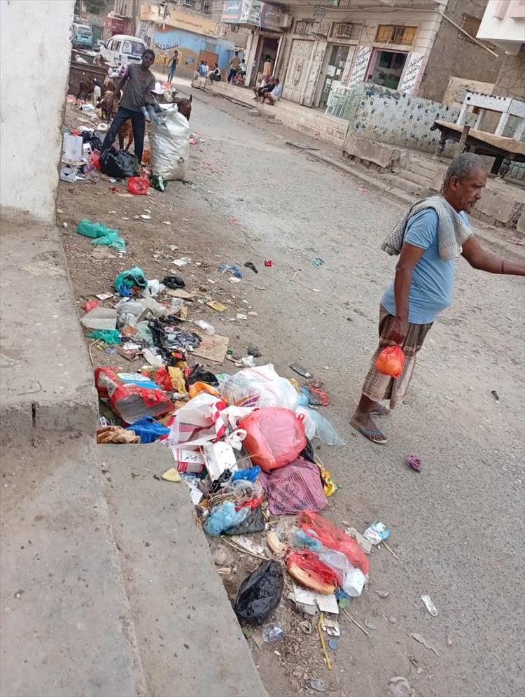 تكدّس القمامة يثير استياء سكان دارسعد… ومطالبات بمحاسبة المسؤولين وتفعيل الرقابة
