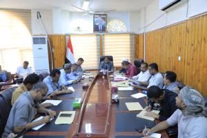 لجنة المناقصات بوادي حضرموت تفتح مظاريف عدد من المشاريع في القطاع التعليمي