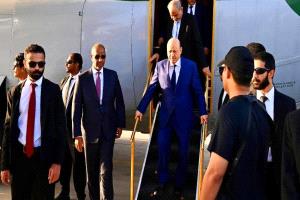 عودة رئيس مجلس القيادة الرئاسي الدكتور رشاد العليمي إلى العاصمة المؤقتة عدن قادمًا من الرياض