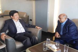 ​محافظ حضرموت يبحث مع القائم بأعمال السفير الصيني تعزيز الشراكة التنموية وأولوية الاستقرار لاستقطاب الاستثمار