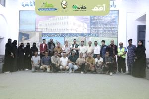 نادي أفق التطوعي ينفّذ تجربة توعوية نادرة على مستوى اليمن عبر باص النجار ضمن حملة نقطة تحول لمكافحة القات والمخدرات