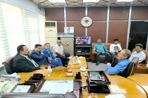 لقاء ودي بين قيادتي شركة النفط بعدن والمصافي لتعزيز التنسيق المشترك