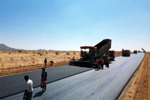 تقدّم سعودي في استكمال أهم شريان بري داخل اليمن