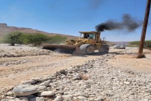 صندوق صيانة الطرق يبدأ إصلاح أضرار السيول في وادي جردان بشبوة