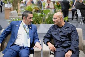 عضو مجلس القيادة طارق صالح يلتقي رئيس الوفد القطري المشارك في قمة المناخ