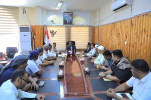 الوكيل العامري يطلع على استعدادات نادي اتحاد حضرموت للمشاركة في دوري الدرجة الثانية