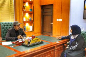 محافظ حضرموت  يشيد بتدخلات منظمة الصحة العالمية في دعم القطاع الصحي بالمحافظة