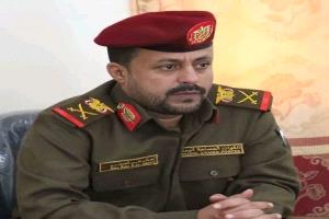 صحفي يُثير أسئلة حول رتبة قائد محور طور الباحة العسكري