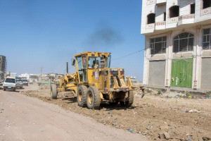 السلطة المحلية بالشمايتين تبدأ أعمال مسح وتأهيل شارع 24 لتخفيف الازدحام المروري