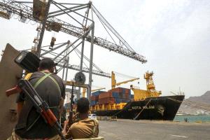 اليمن أمام اشتراطات دولية لوقف التهريب وتعزيز الإيرادات الجمركية