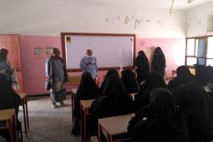 مكتب محو الأمية وتعليم الكبار بالضالع يدشّن امتحانات الفصل الأول للعام 2025/2026