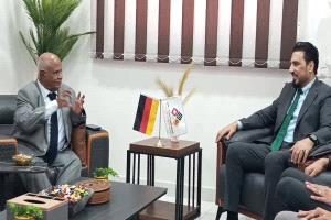 حيدرة يؤكد تعزيز الشراكة بين مستشفى الصداقة والجامعة الألمانية خلال لقائه برئيس الجامعة