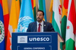 اليمن يؤكد حرصه على تعزيز التعاون مع اليونسكو في مجالات التعليم والثقافة وصون التراث