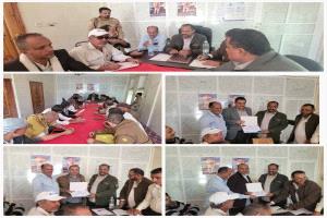 مدير عام مديرية قعطبة بكر الشاعري يترأس اجتماع الهيئة الإدارية والمكتب التنفيذي ويكرم ثلاثة مدراء مكاتب تنفيذية