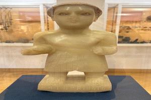 القصف الإسرائيلي على صنعاء يدمّر 34 قطعة أثرية