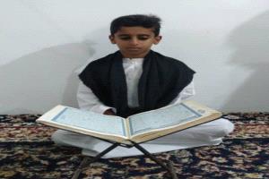 طالب يكمل حفظ القرآن في مسجد آل سالم بمودية وسط أجواء من الفرح والابتهاج