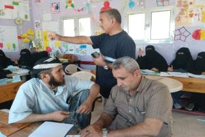 الضالع تدشّن دورة تدريبية للمعلمين والمعلمات حول الكفايات الأساسية في التعليم خلال الأزمات