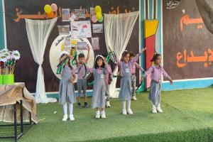 مدرسة التميز الأهلية النموذجية تُحيي ذكرى عيد الاستقلال ال من (30) من نوفمبر المجيد بجعار خنفر