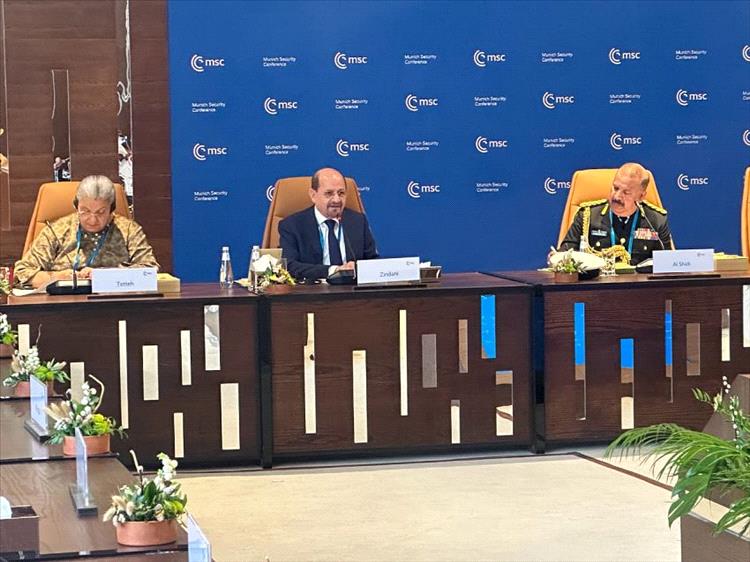 وزير الخارجية: دعم الحكومة يمثل أولوية وضرورة ملحّة لحماية الأمن والاستقرار الإقليمي والدولي