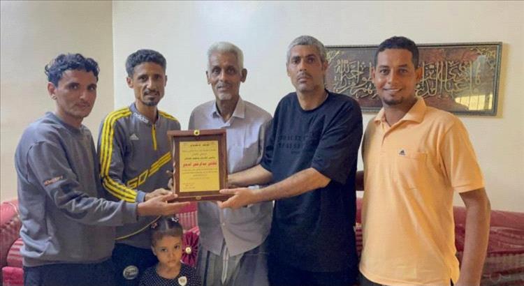 ملتقى بصمة الرياضي يكرّم الكابتن عبدالرحمن “الديدي” تقديرًا لمسيرته الكروية الحافلة